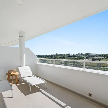Ultimate - Modern Comfort And Views In Oceana Gardens, Daire *
