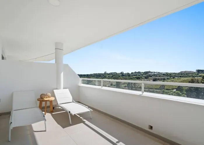 Ultimate - Modern Comfort And Views In Oceana Gardens, Apartment *