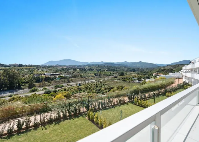 Ultimate - Modern Comfort And Views In Oceana Gardens, アパート エステポナ